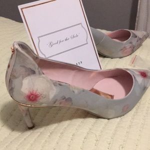 Ted Baker VYIXIN Floral Heel